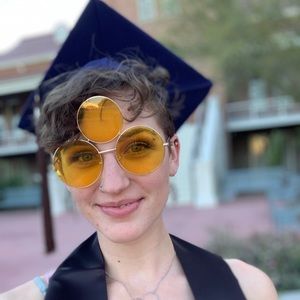 Meet your Posher, Molly